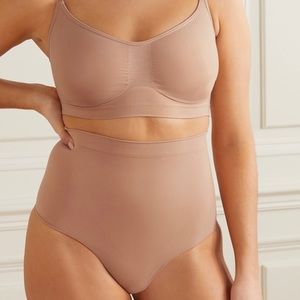 SKIMS set Sculpting Bra & High Waist Brief 3X
